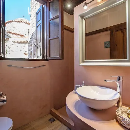 Saint Artemios Boutique Hotel 4*
