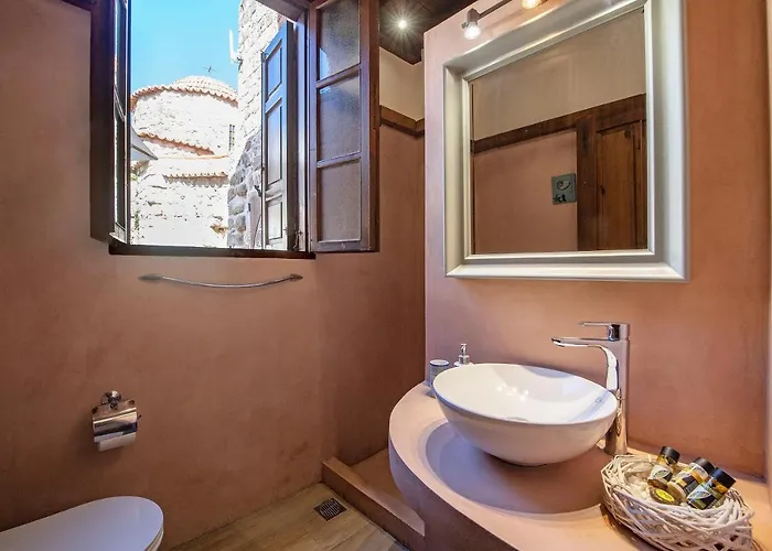 Saint Artemios Boutique Otel 4*