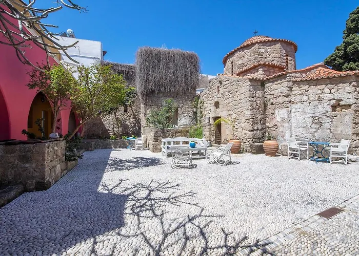 Saint Artemios Boutique Otel 4*